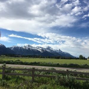 Meet your Posher, Deidra